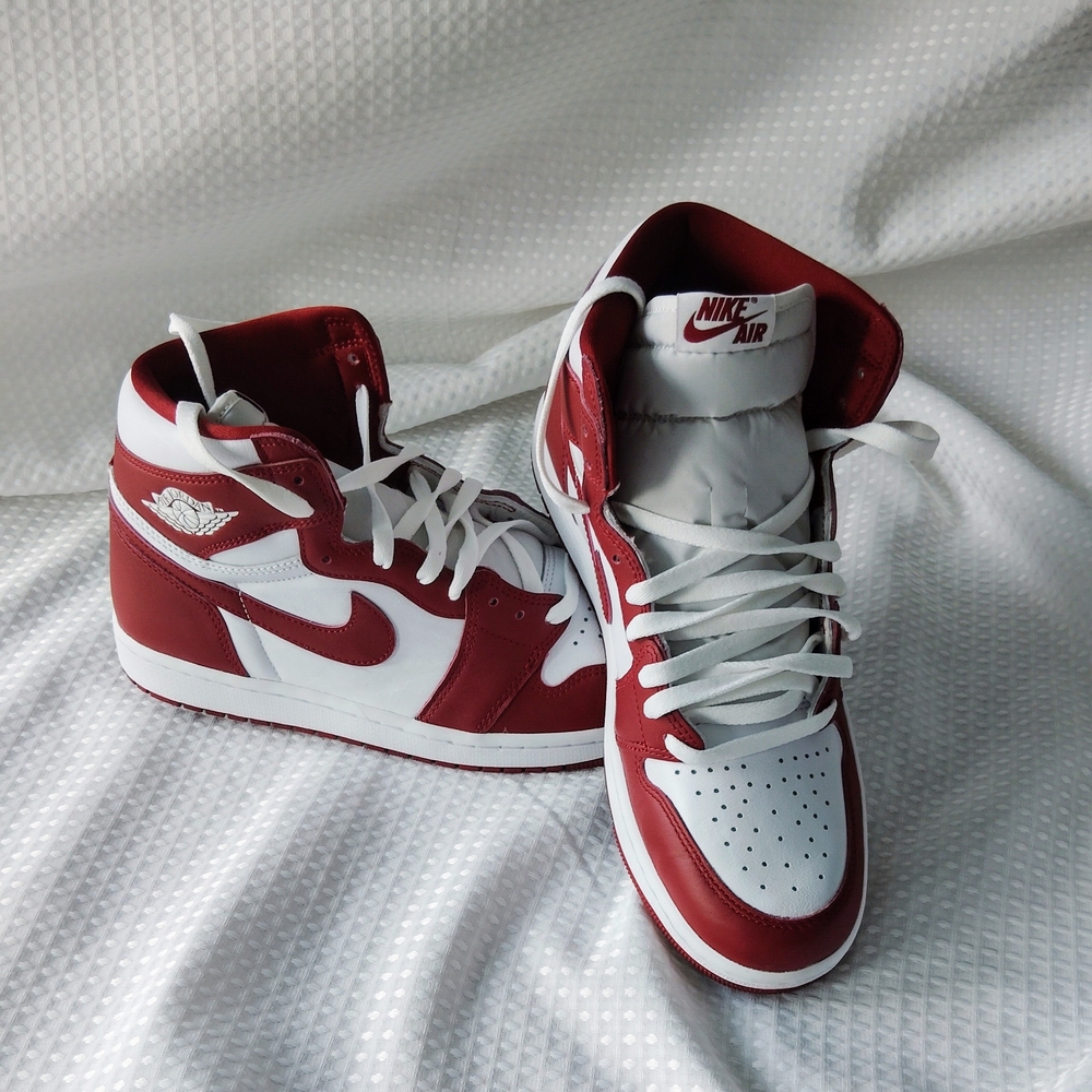 NIKE AIR JORDON 1 RETRO HIGH OG TEAM RED DZ5485-160 MENS 10.5